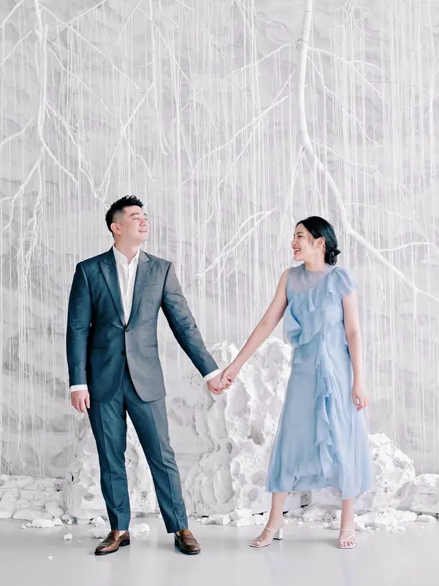 Umumkan Hamil Anak Kedua, Ini 6 Momen Manis Chef Arnold dan Istri