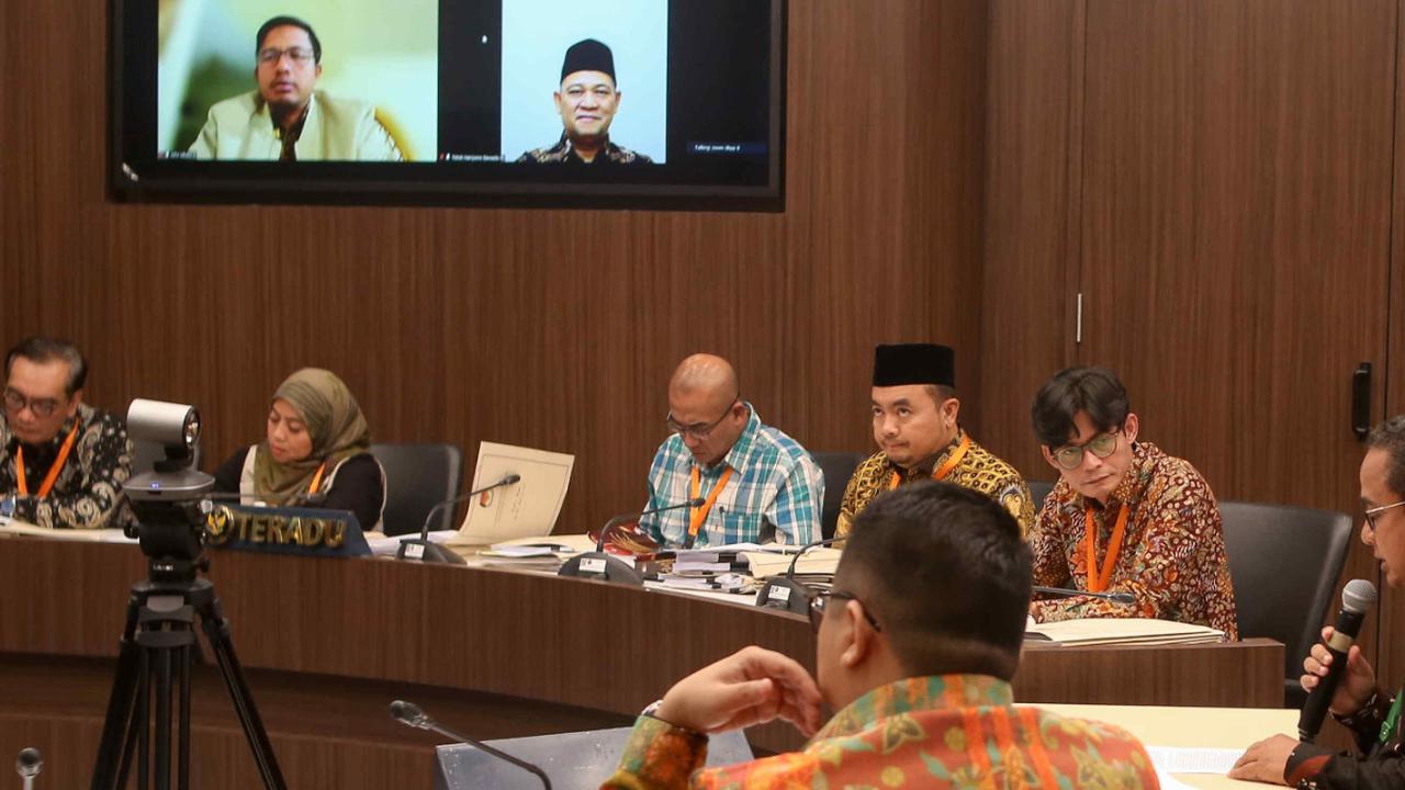 Sidang dugaan pelanggaran Kode Etik Penyelenggara Pemilu (KEPP) dengan teradu ketua dan anggota KPU RI digelar di Ruang Sidang DKPP, Jakarta, Senin (15/1/2024).