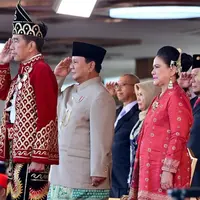 Presiden Joko Widodo mengakhiri tugasnya sebagai Inspektur Upacara di Upacara Penurunan Bendera Merah Putih saat HUT ke-79 RI di IKN. [Foto: Instagram/jokowi]