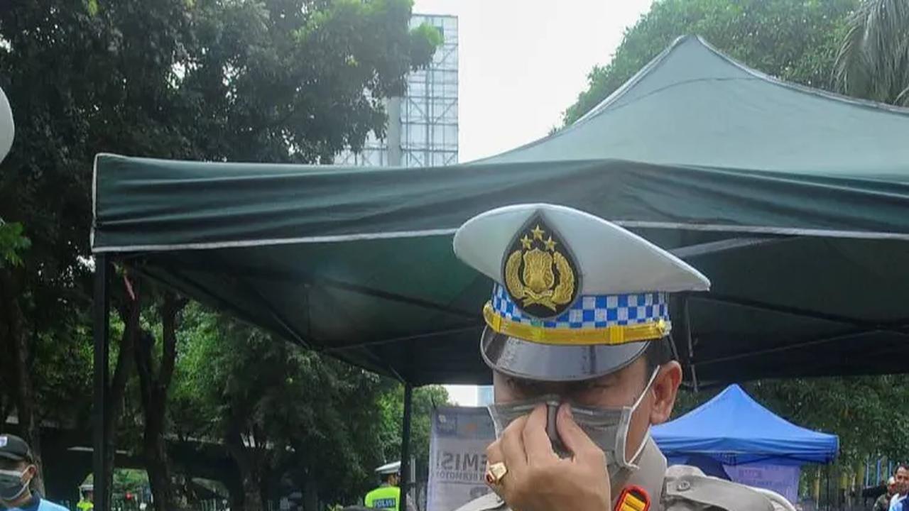 Gampang Banget! Cara Bayar Pajak Motor dan Mobil STNK Atas Nama Orang Lain Secara Online