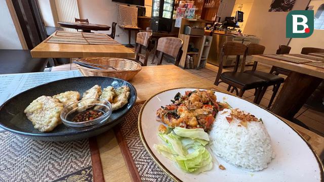 Rim Khong, Ayam Geprek dan Tempe Goreng di Jerman