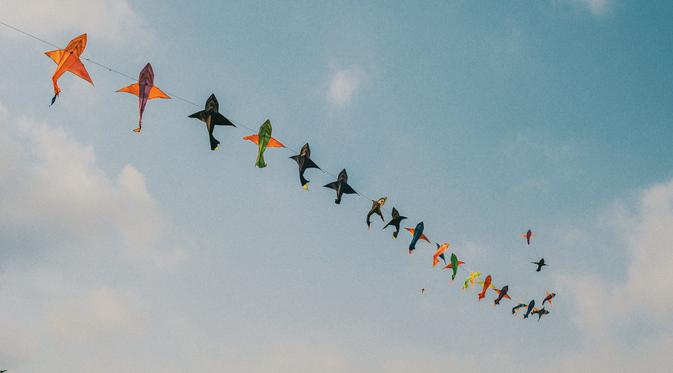 Bikin Penasaran, Cek Arti Mimpi Layangan Putus Yang Perlu Diketahui -  Lifestyle Fimela.com