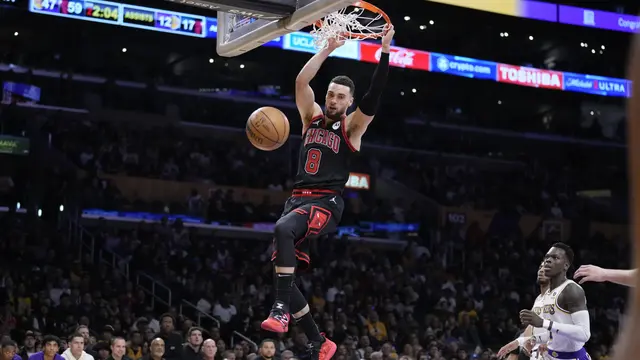 Aksi Zach LaVine
