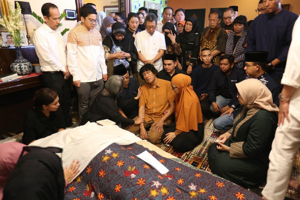 Camelia Malik Sebut Marissa Haque, Sahabat yang Baik, Cerdas, dan Berani