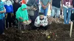 Putri kedua Aa Jimmy ditemukan meninggal setelah tersapu gelombang tsunami selat sunda.