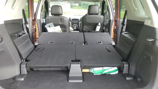 Menjajal Ketangguhan Isuzu MU-X, "The Real SUV Seven Seater"