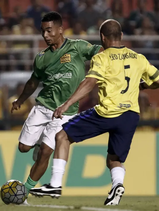 Musim 2016 Gabriel Jesus sukses Palmeiras menjuarai Liga Brasil untuk kali pertama dalam 22 tahun terakhir. Bahkan calon bintang Manchester City itu berhasil meraih penghargaan pemain terbaik Serie A Brasil musim 2016. (AFP/Miguel Schincariol)