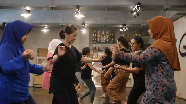 [FIMELA] Perempuan Menari, Pelestari Budaya Lewat Gerak Tubuh Berirama