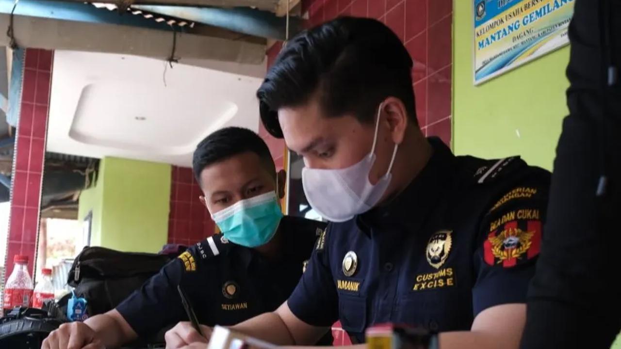 Yustinus menambahkan, kanwil Bea Cukai Juanda sudah menyelesaikan keberatan Yuni dan tagihan bea masuk sudah sesuai dengan kondisi yang sebenarnya.