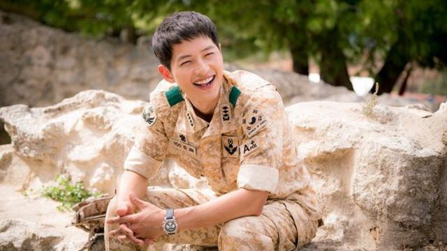 Descendants Of The Sun Sukses Song Joong Ki Libas Lee Min Ho Showbiz Liputan6 Com
