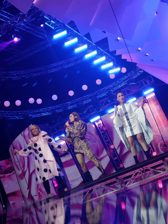 Pinkan Mambo - Siti Badriah - Ayu Ting Ting