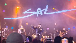 Sal Priadi tampil di hari terakhir Soundrenaline Sana Sini Jakarta 2025 di Bengkel Space, Jakarta Selatan, Minggu (21/12/2025). (Aisyah Ichsani Maulida/Liputan6.com)