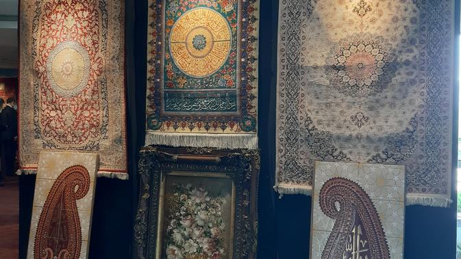 Pameran budaya Iran di Perpustakaan Nasional RI. Dok: Tommy Kurnia/Liputan6.com