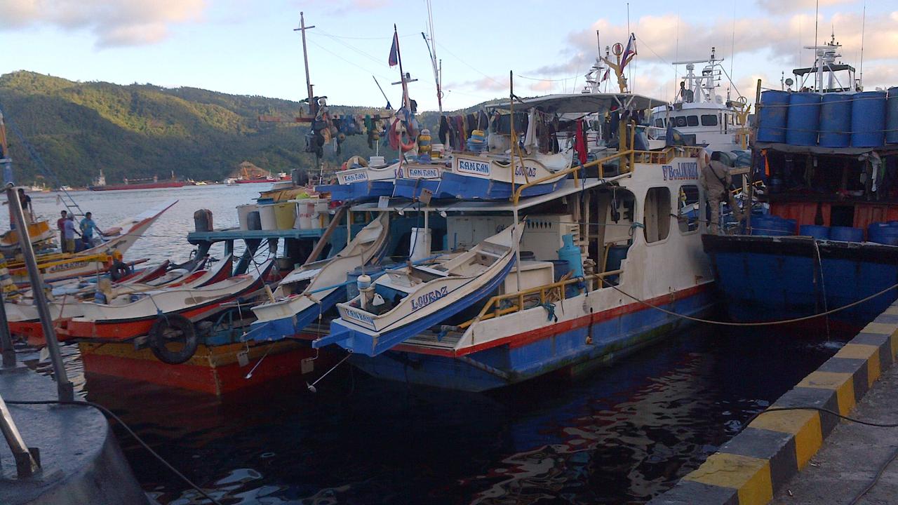 Pemda diimbau untuk tidak fasilitasi pemberian KTP Indonesia kepada ABK asing.