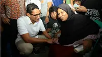 Doa Ibu Tunanetra untuk Sandiaga Uno Saat Blusukan di Cilincing