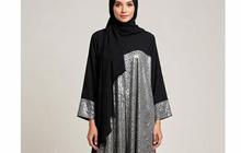 10 Model Gamis Batik Kombinasi Hitam Polos dan Silver, Outfit Monokrom yang Stylish dan Anti Monoton