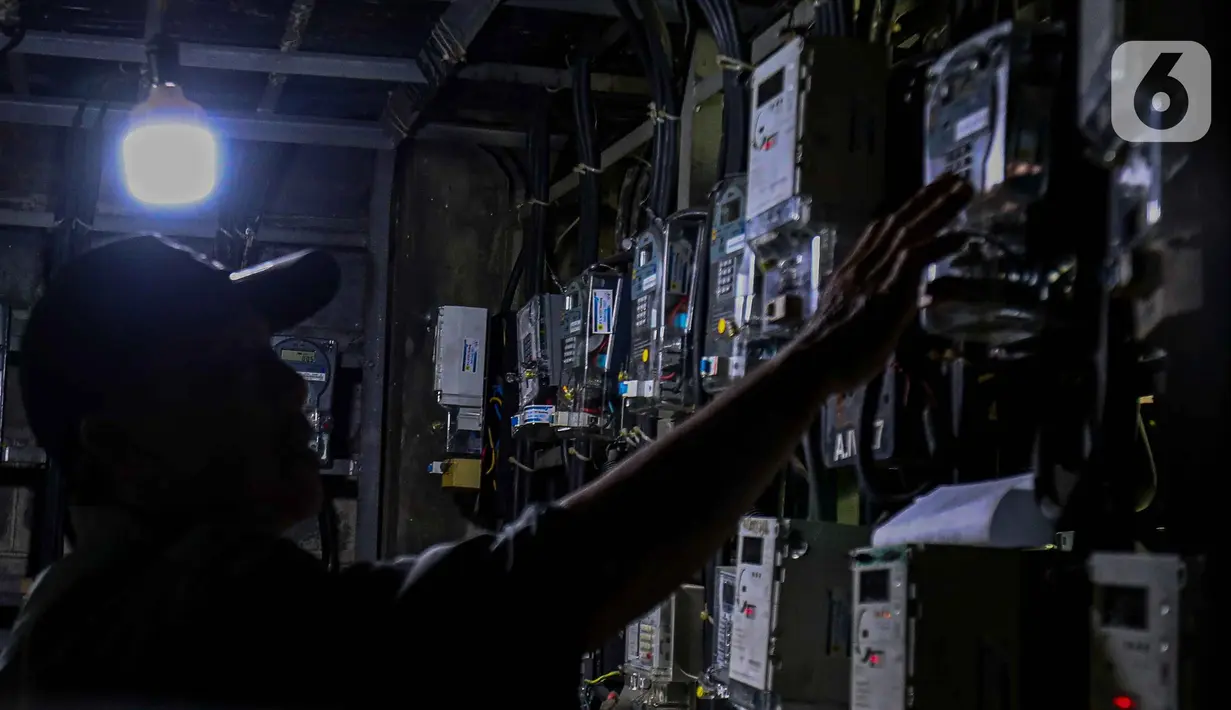 PLN berharap masyarakat bisa memanfaatkan stimulus ini secara bijak yang disesuaikan dengan kebutuhan. (Liputan6.com/Herman Zakharia)