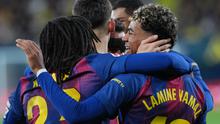 Winger Barcelona, Lamine Yamal, menyumbangkan satu gol saat timnya menang 2-0 atas Villarreal pada laga pekan ke-17 La Liga di Estadio de la Ceramica, Minggu (21/12/2025) dini hari WIB. (AP Photo/Alberto Saiz)