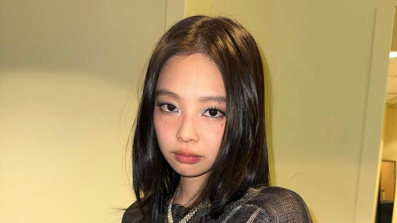 Jennie BLACKPINK Rilis 7 MV untuk Album Ruby, Video Musik 'Seoul City' Tampilkan Visual Memukau