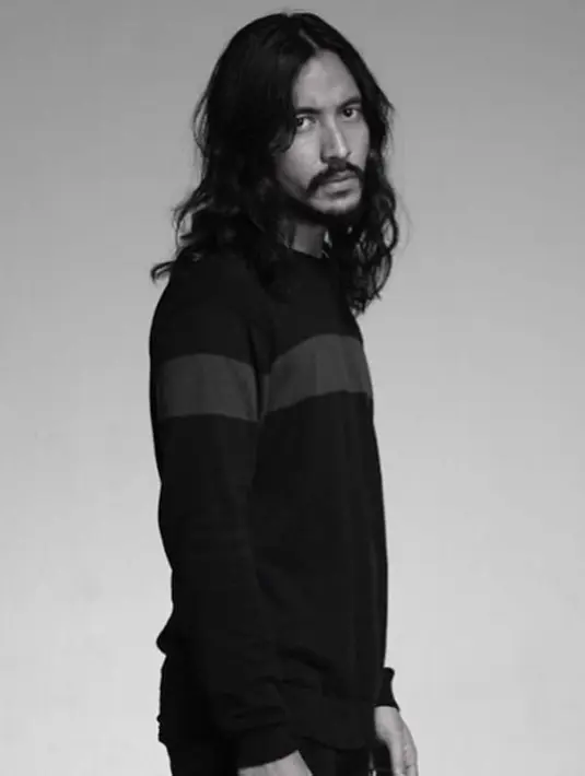 "Kasus Ello sementara ini kita fokus pada rehabilitasi. Berapa lama harus sembuh, hanya RSKO yang tahu. Proses hukum akan dia jalani," tambahnya. (Instagram/marcello_tahitoe)