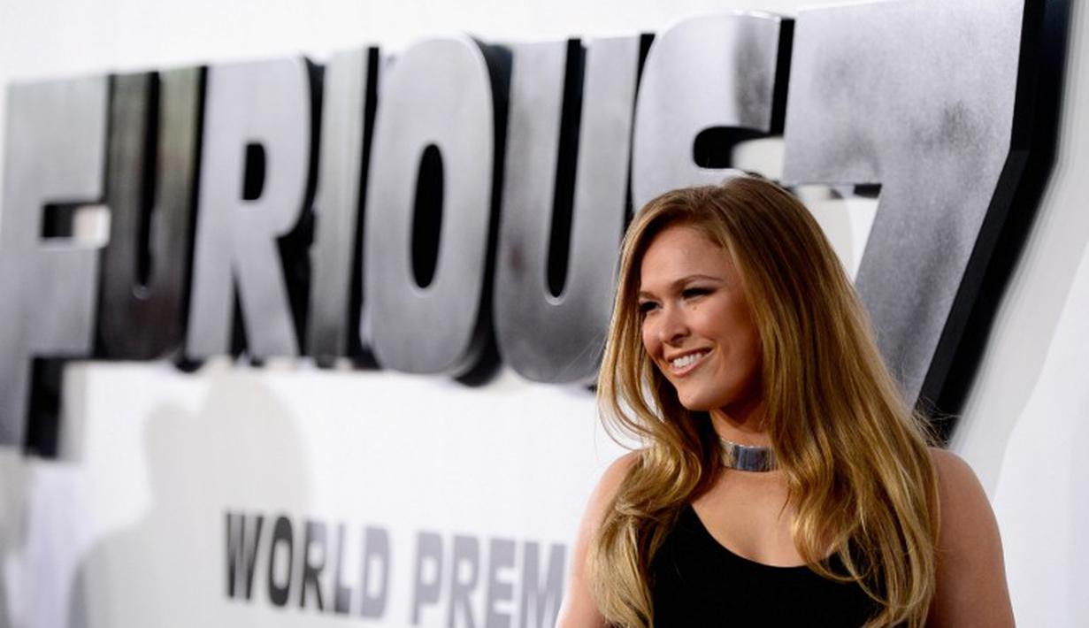 Ronda Rousey hadir dalam pemutaran perdana film "Furious 7" di TCL Chinese Theatre, Hollywood, California, AS. (1/42015). (Frazer Harrison/Getty Images/AFP)