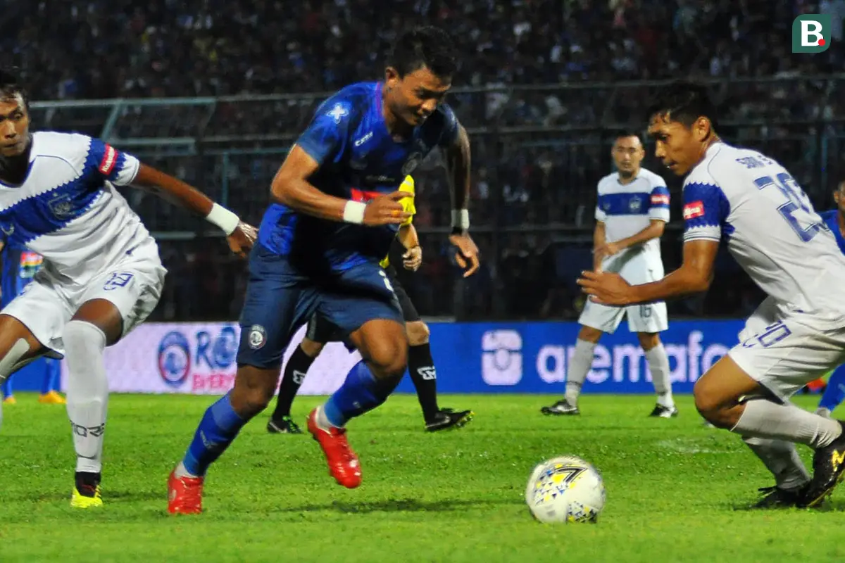 Arema vs PSIS Semarang