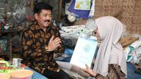 Menteri ATR/Kepala BPN Hadi Tjahjanto mengunjungi Desa Kedali, Kecamatan Pucuk, Kabupaten Lamongan. (Foto: Istimewa).