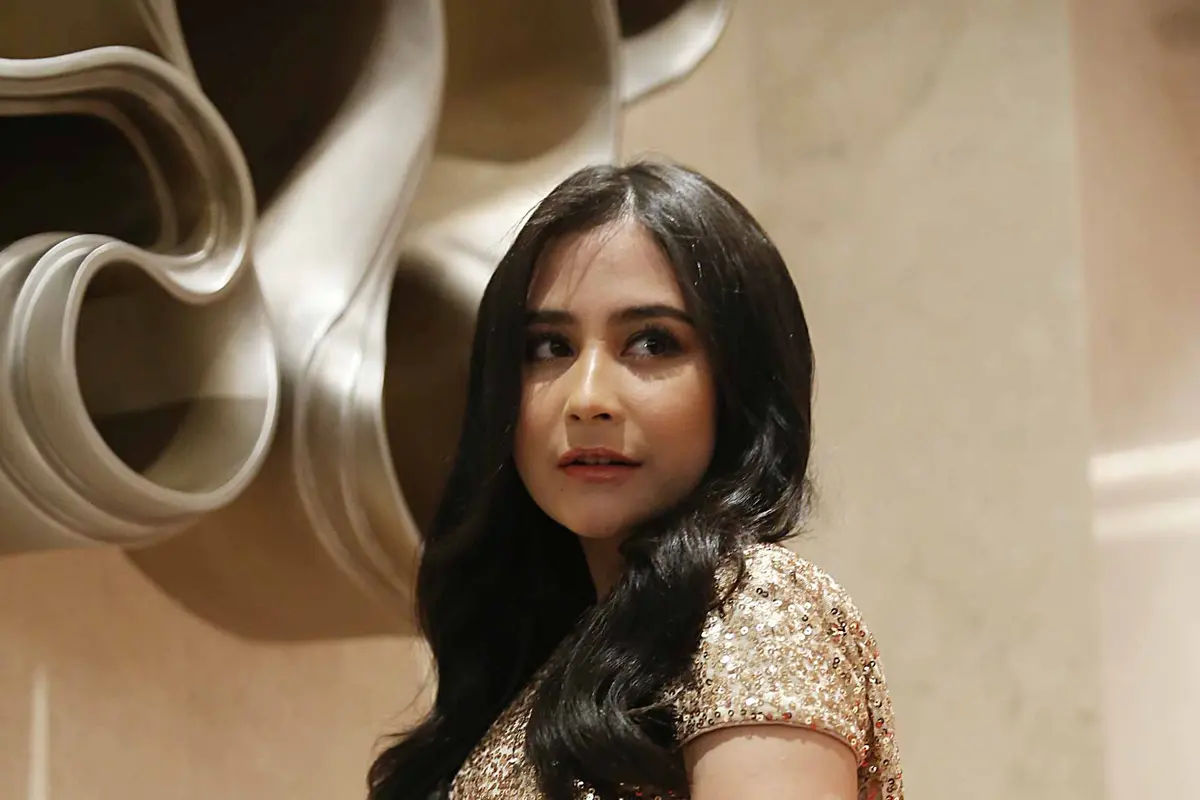 [Bintang] Prilly Latuconsina