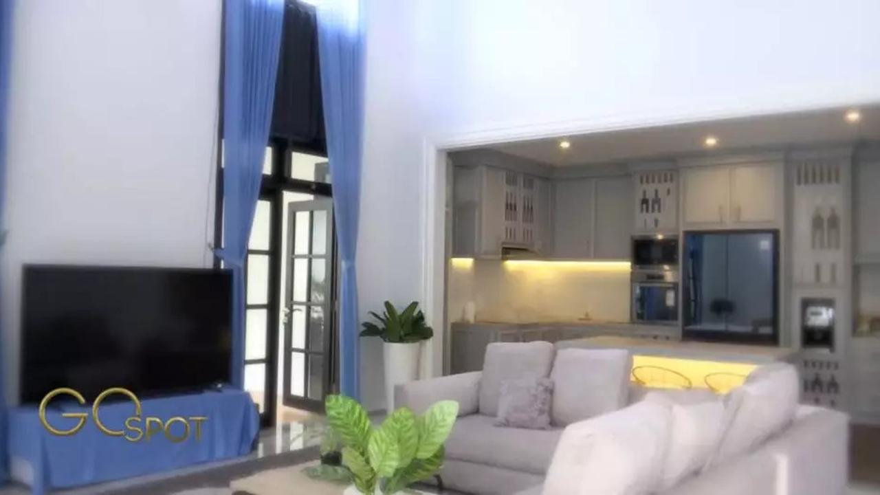 5 Potret Dapur di Rumah Eza Yayang, Mewah Bergaya American Style - Setiap Sudut Estetik Bikin Betah Masak