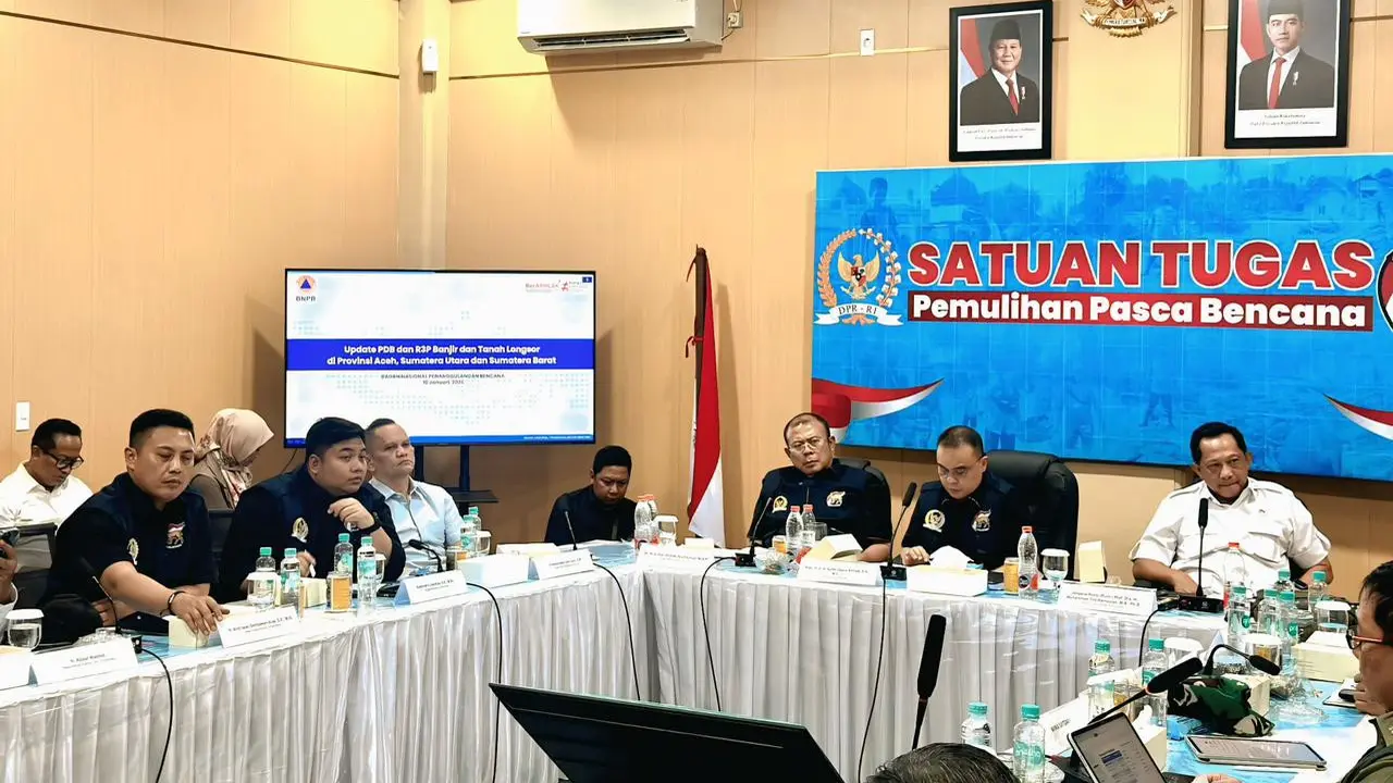 Anggota Komisi VI DPR RI Kawendra Lukistian (kedua dari kiri) (Istimewa)