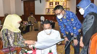 Eri Cahyadi dan Khofifah Bertemu Bahas Kesiapan Surabaya Tuan Rumah Piala Dunia U-20