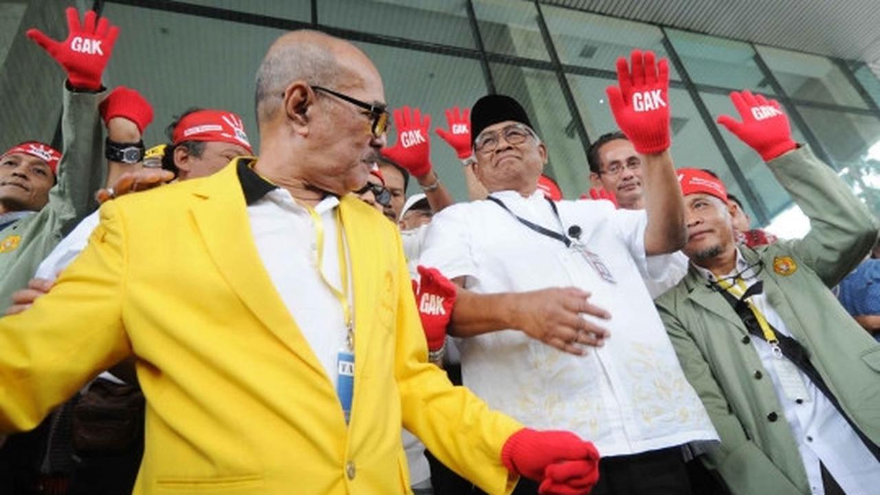 Ruki cs dan massa antikorupsi kompak menolak revisi UU KPK