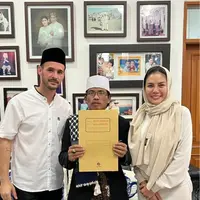 Nikita Mirzani dan Antonio Dedola ternyata sudah menikah pada 22 Januari 2023 dengan maskawin berupa uang tunai 1 juta rupiah. Akad nikah digelar tertutup. (Foto: Dok. Instagram @nikitamirzanimawardi_172)