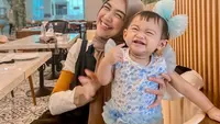 YouTuber Ria Ricis bagikan tips hemat belanja perlengkapan bayi supaya tidak kalap. [Foto: IG/riaricis1795].
