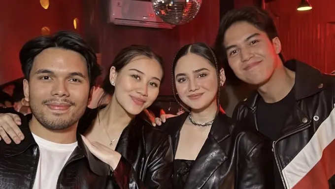 Tampilan Serba Hitam Para Artis Bersama Pasangan Hadir di Ulang Tahun El Rumi Bertema Rock n Roll,