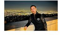 Kabar baik datang dari musisi Gusti Ega Putrawan. Oktober 2025, ia dilantik jadi Wakil Ketua Umum Pengurus Pusat Komite Sepakbola Mini Indonesia. (Foto: Dok. Koleksi Pribadi Gusti Ega Putrawan)