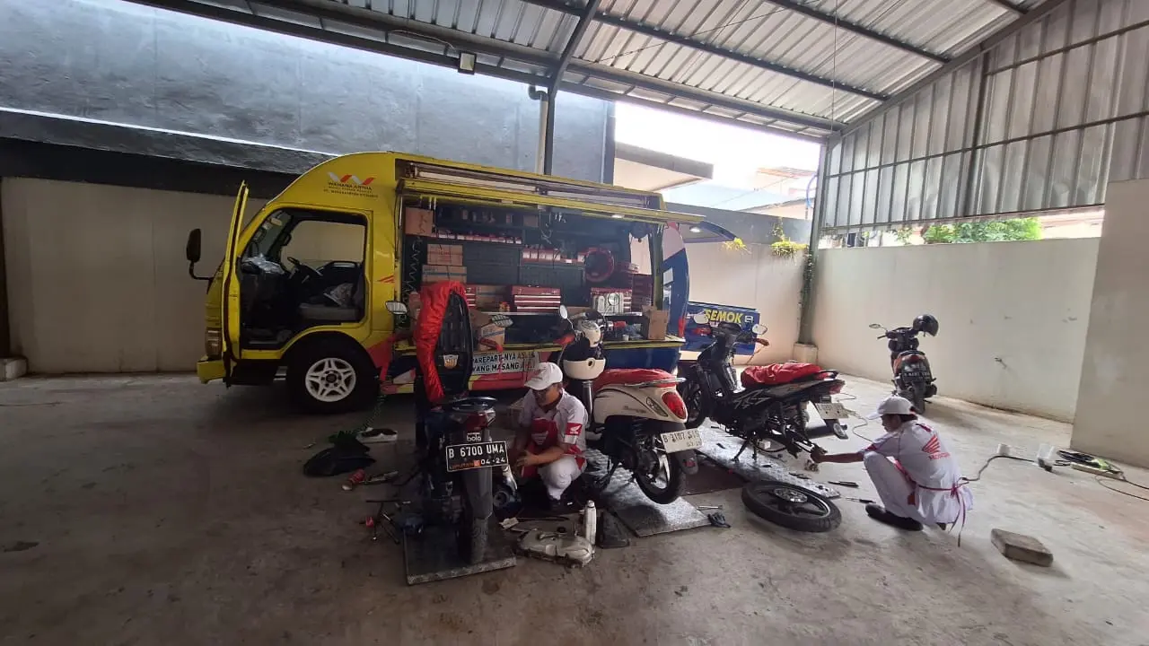 Wahana Bawa Layanan Servis Motor Keliling ke Kantor Redaksi Liputan6.com (Arief A/Liputan6.com)