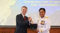 Kasal Muhammad Ali Terima Penghargaan Order of Australia
