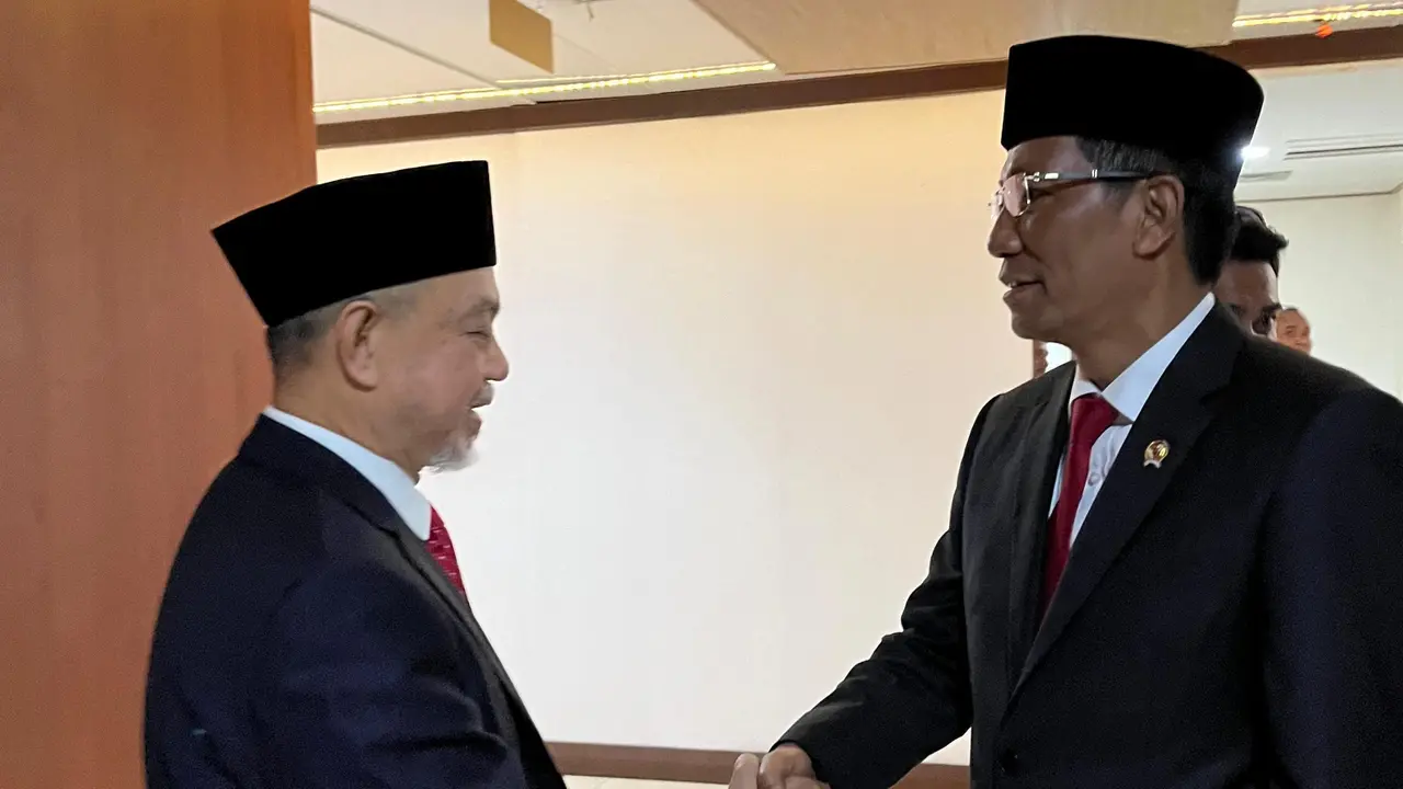 Tamsil Linrung resmi dilantik sebagai anggota Dewan Perwakilan Daerah Republik Indonesia (DPD RI) untuk periode 2024-2029.