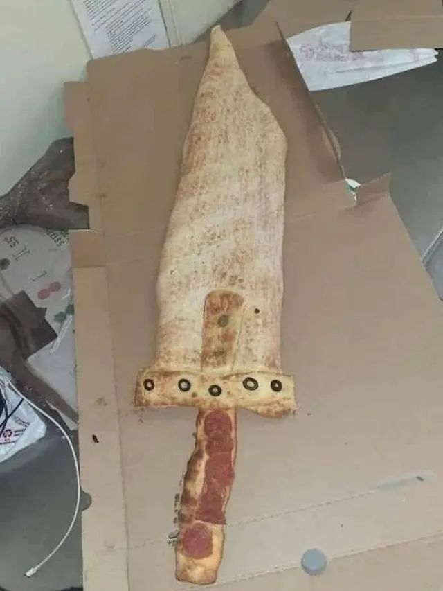 6 Potret Bentuk Pizza Anti Mainstream, Tak Selalu Bundar