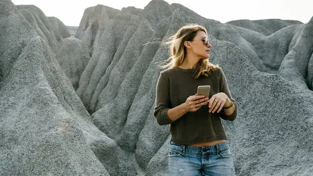 5 Cara Biar Tetap Kalem Saat Pacar Belum Sempat Menemuimu