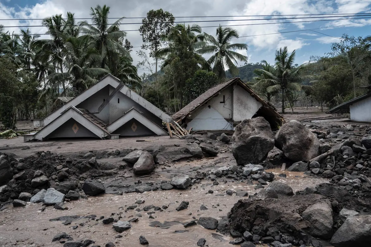 Dusun Kamar Kajang Tertimbun Material Gunung Semeru
