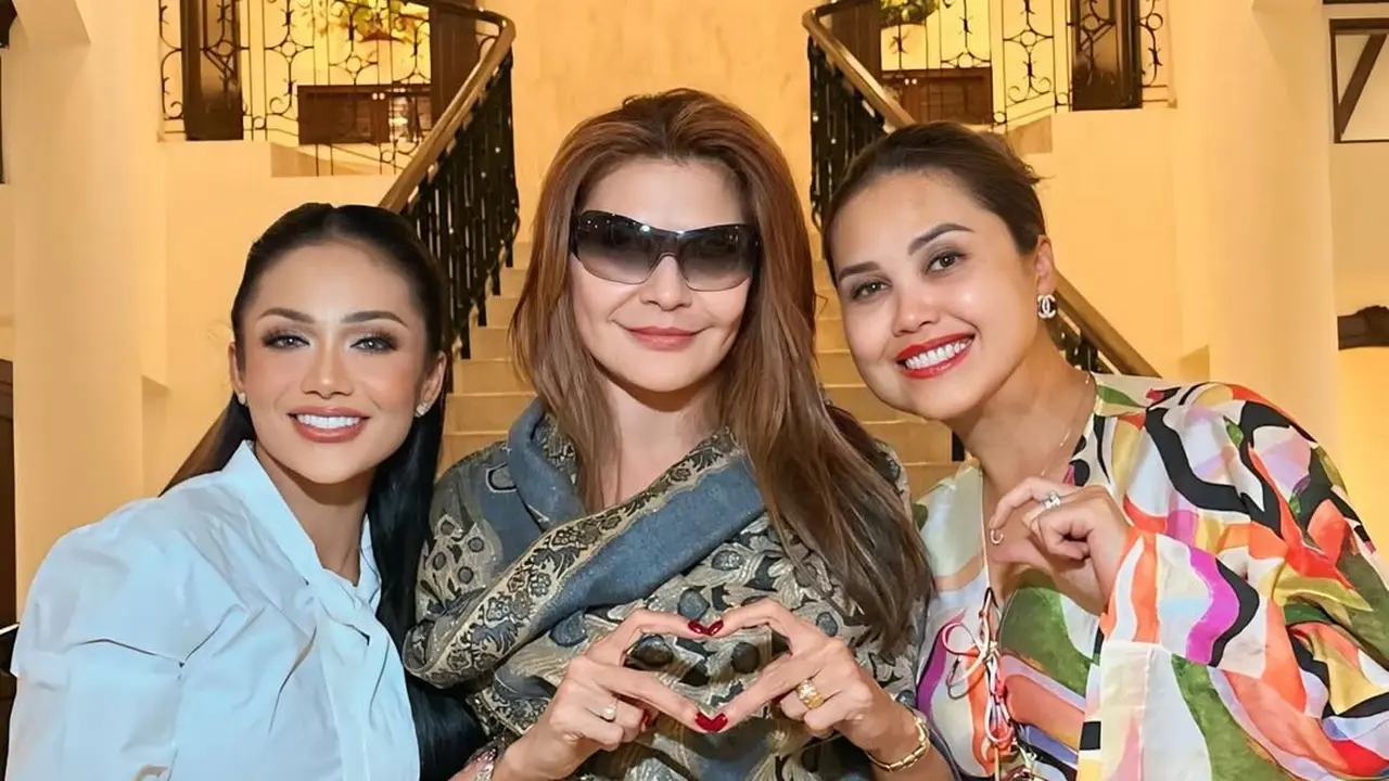 Krisdayanti, Tamara Bleszynski, dan Cindy Claudia. (Foto: Dok. Instagram @krisdayantilemos)