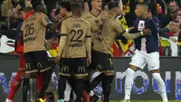 Bintang PSG, Kylian Mbappe sempat bersitegang dengan para pemain RC Lens dalam lanjutan Ligue 1 Prancis 2022/2023, Senin (2/1/2023) dini hari WIB.