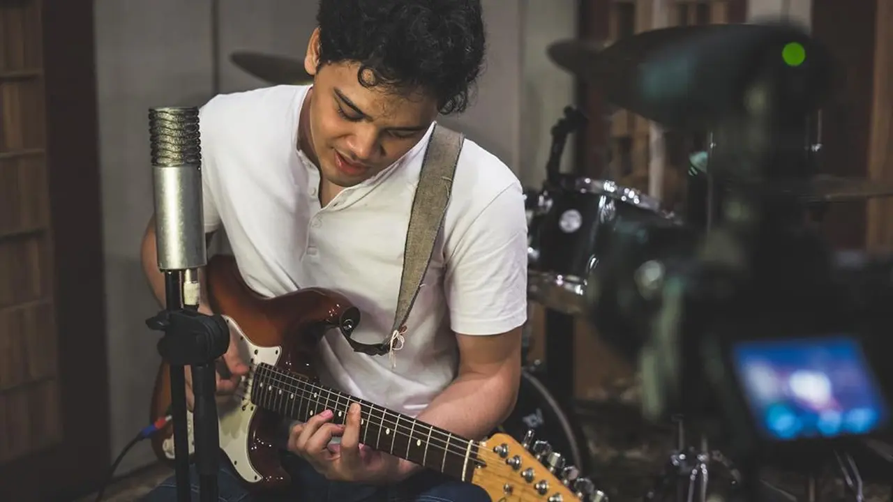 Mikha Angelo