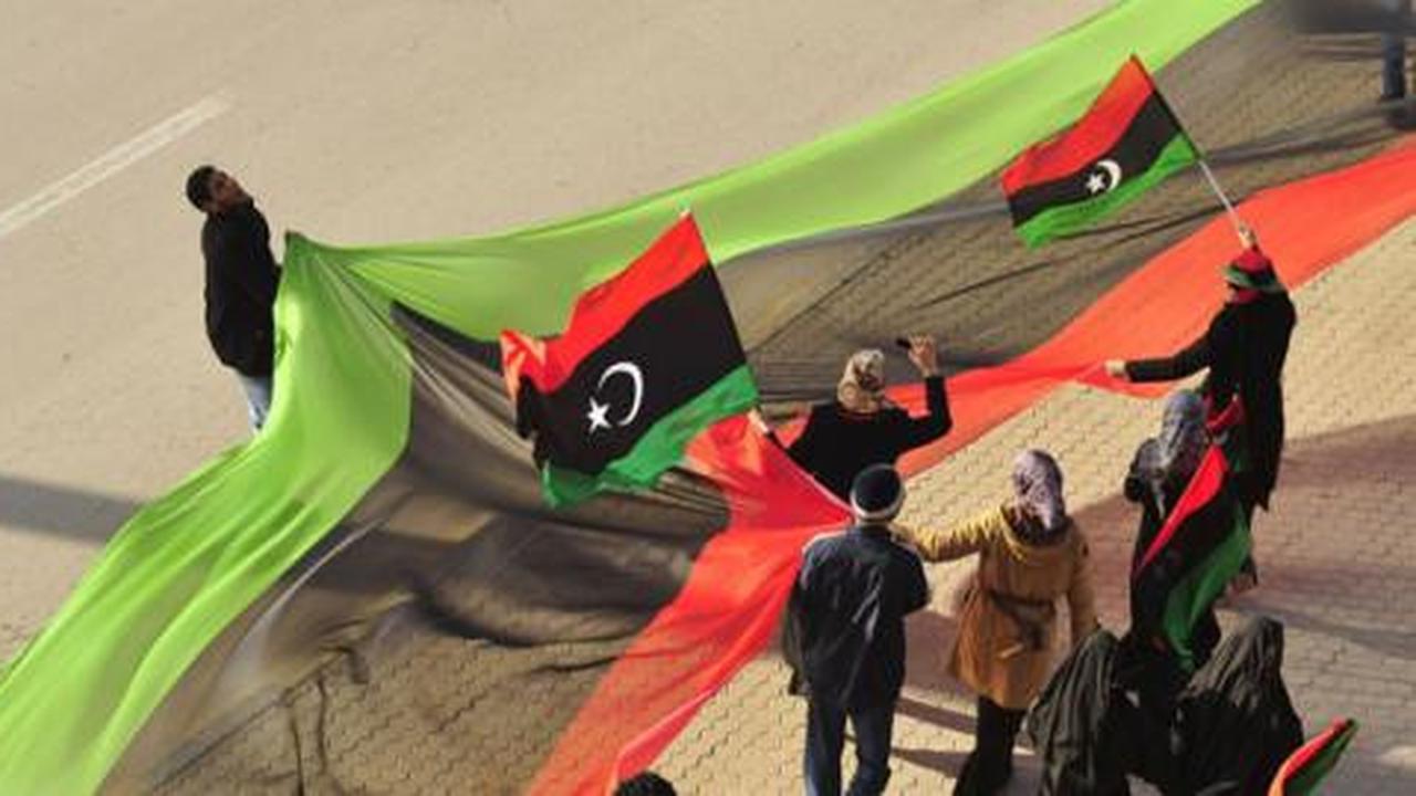 Libya tunda pemilu bulan depan