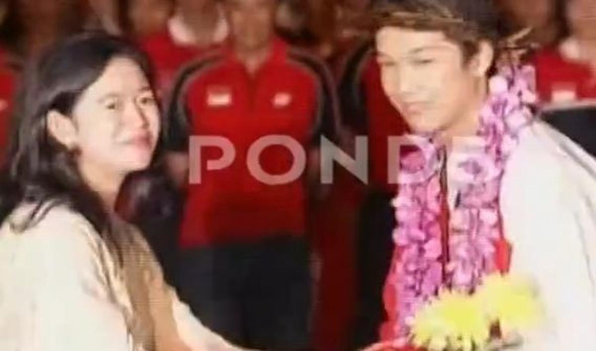 Sejumlah tokoh penting di Indonesia juga turut antusias menyambut kedatangan sang atlet. Salah satunya ialah Puan Maharani.