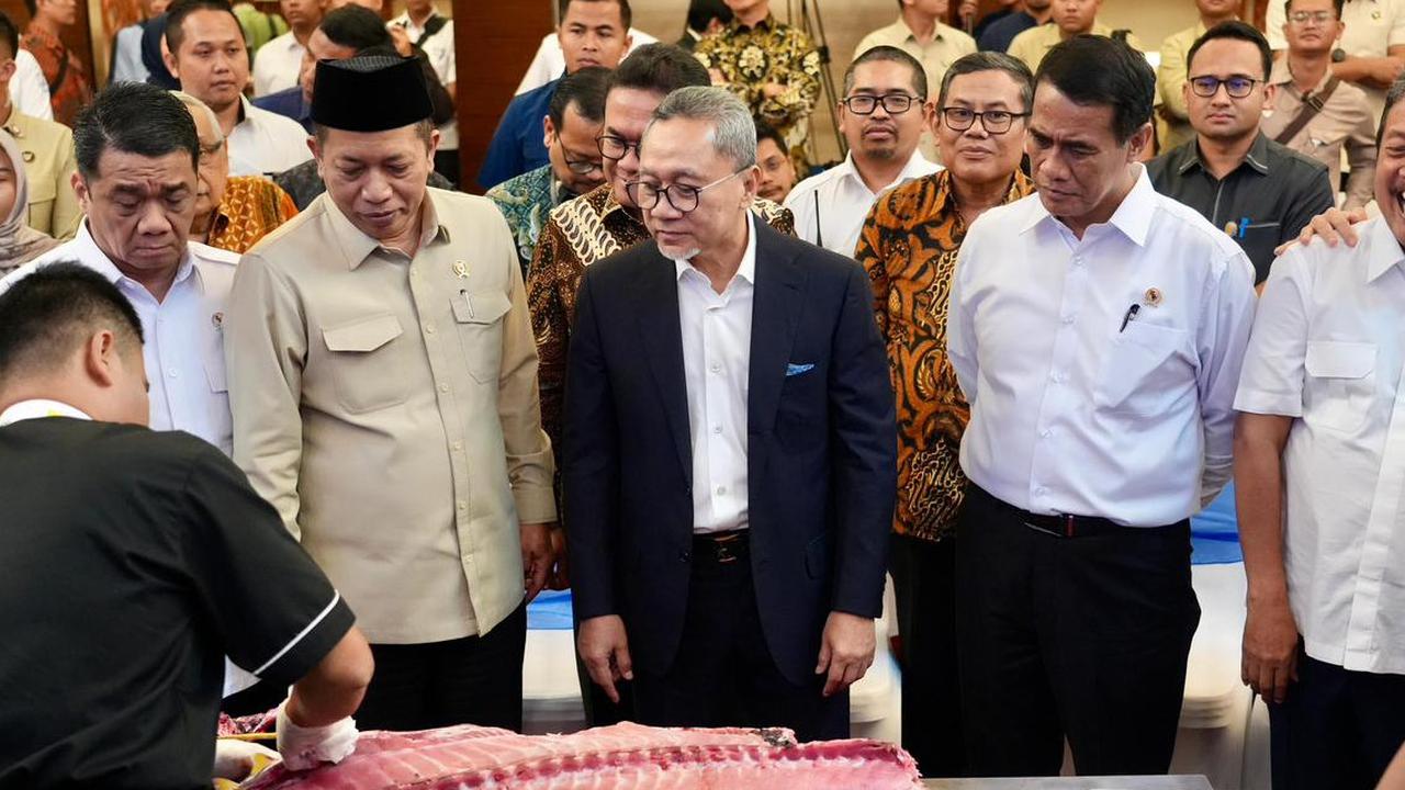 Satu Tahun Kinerja Pangan Nasional, Menko Zulhas: 0 Persen Impor, Surplus 4 Juta Ton Beras