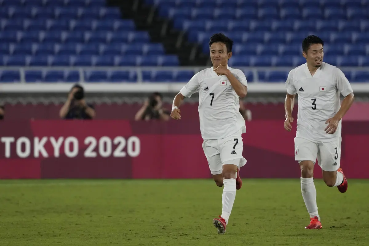 Selebrasi pemain Jepang Takufesa Kubo