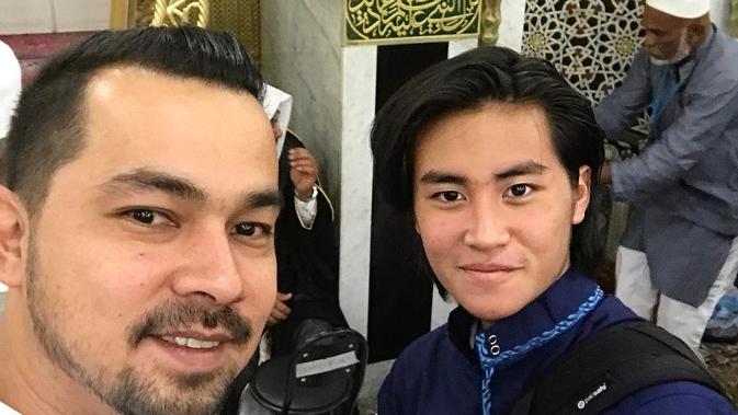 Momen Kebersamaan Sultan Djorghi dan Anak Sambungnya. (Sumber: Instagram.com/djorghisultan)